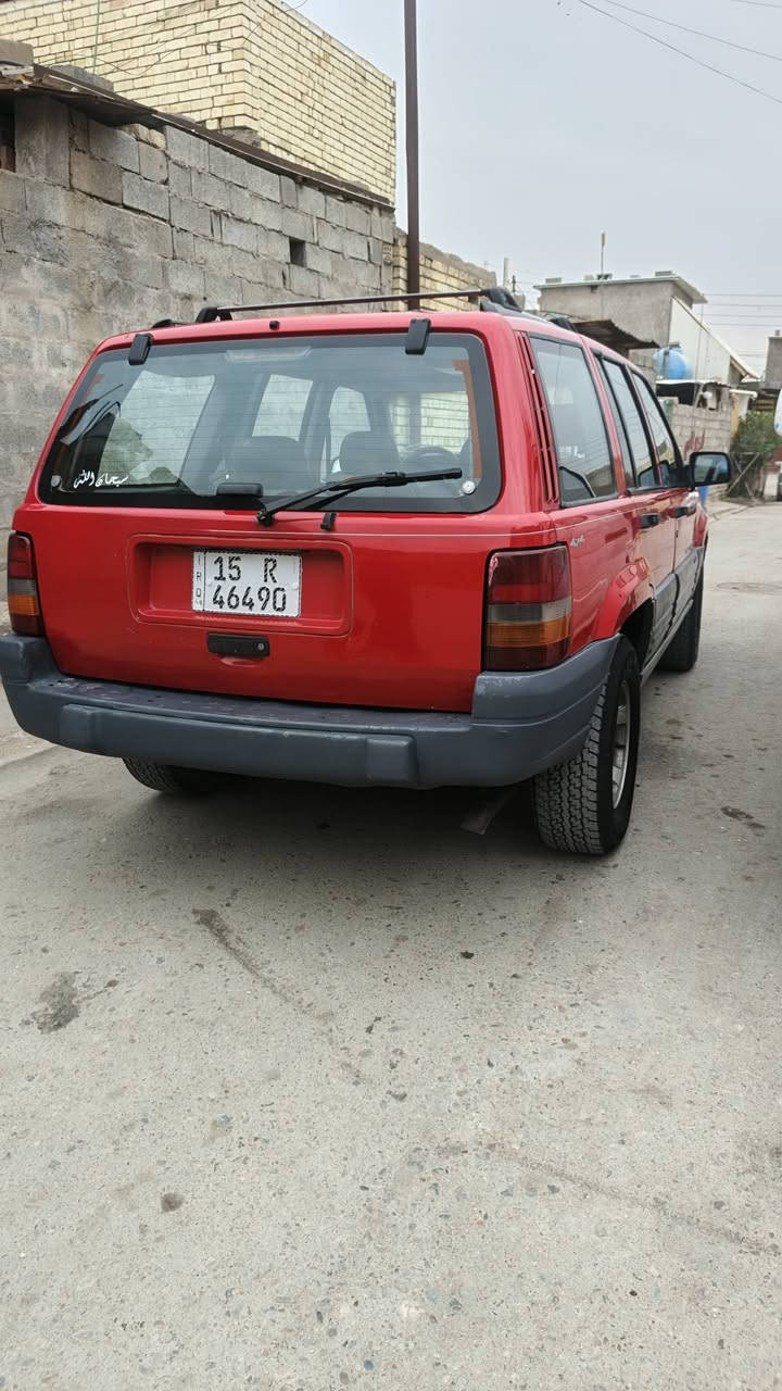 السلام عليكم جيب شيروكي 96 بأسمي سنويه لل 31 السياره جاهزه گير ومكينه حاويه تخم تاير فول كهربائيات كلهاا شغاله وضفيره بلاد جام اربعه كهربائي غرفه جديده السياره مكفوله من الضربه شرط تراي فول منضومه زنون السعر 60 عنواني بغداد حي النصر ***********
