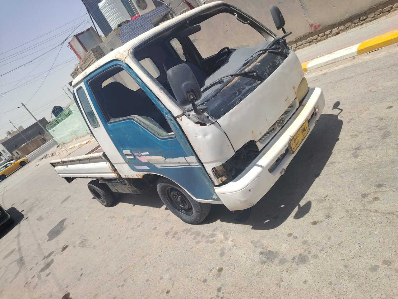 السلام عليكم اخوان كيه ام عيون سياره جاهزه مكينه وكير واكسل وشاصي مكفولات ماعدا من تفتح القبق بيه دخانه رقم صدامي بصره راعيه ماندله اتكفلك سرقه وعشاير داخله حصه كاز  كل المحافظات السعر 18 ورقه قفل قفل عنوان ناصريه مركز ***********
