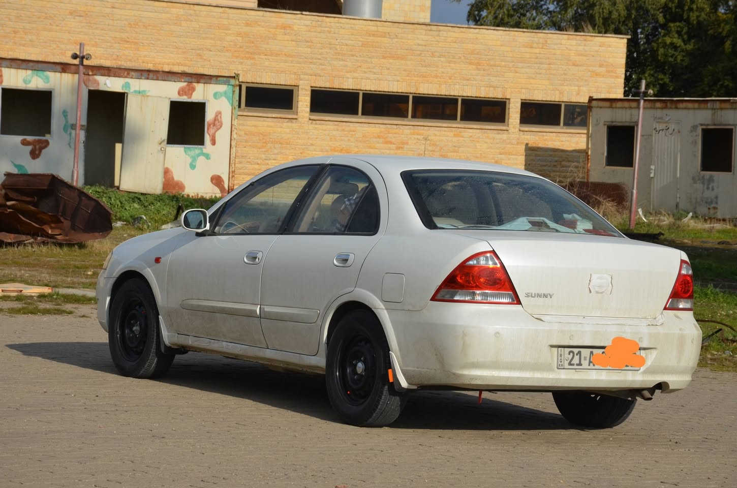 سياره صني كوري موديل ٢٠١١موسفات فول فول رقم سليماني لون ابيض مكفول وكفاله عامه رقم موبايلي *********** مكان كركوك
