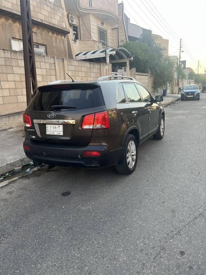 السلام عليكم كيا سورنتو موديل ٢٠٠١١ رقم الماني مشروع وطني بسمي شرط التحويل محرك٤دوش دفع ربعي بصمه مرت شفط اشايرمري علامه ترحيب تبريد ثلج ❄️ بنوراما سبعه ركب٧  كشنت جلاد واردكوري سياره كلين تايتل لا صبغ لا ضرر ولا تبديل  السياره فول مفول ***********و***********
