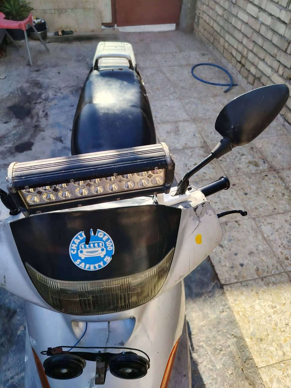 السلام عليكم للبيع فراشه ياباني ام البليته شغاله سلف وهندر وكهربائيات كلهه بلاديه دراجه ناعمه وحلوه شلعه ومعدل يخبل مكاني بغداد نهايت حي اور وهذا رقمي ***********السعر ٤٠٠
