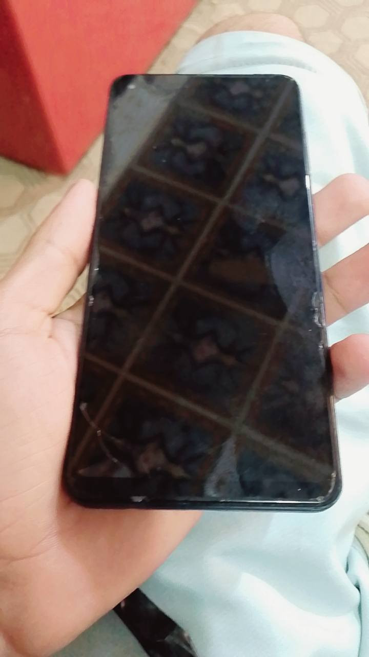 a21sمامستخدم من شتريناه لسه باب اول شرط شحن تكنيك مبايل اذا يعلك يرجع وذا بي شي يرجع فقط فطر زغير بشاشه ممثر كامرات كفر لزكه وياه 
 4شغالات بصمه  كفر مراوس ذاكره 64تايبسي شحنه


**إذا كنت صاحب هذا الإعلان وتريد حذفه لأي سبب، رجاءا أرسل رسالة إلى الدعم الفني**