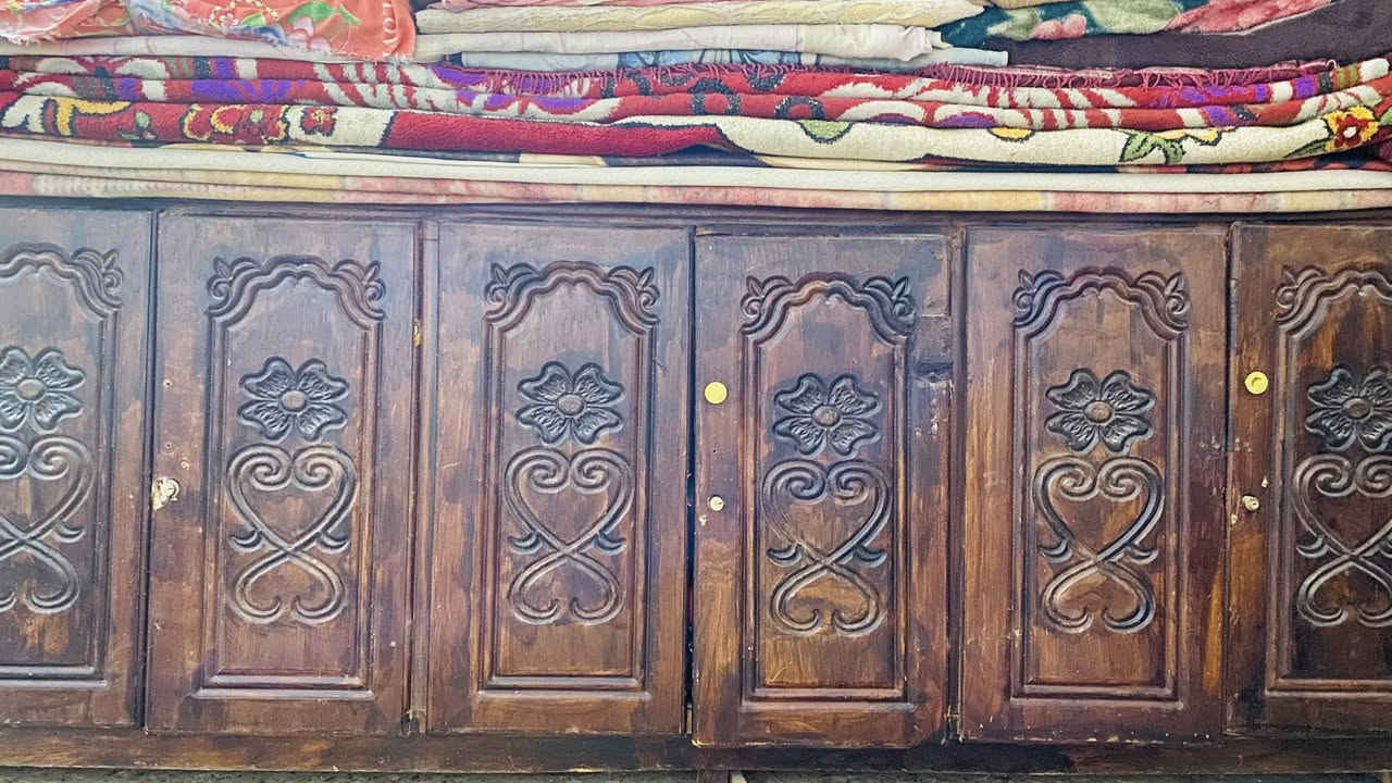 السلام عليكم  قنفات 8 مقاعد 150 الف فقط و6كوشات + منضد بسعر مناسب


**إذا كنت صاحب هذا الإعلان وتريد حذفه لأي سبب، رجاءا أرسل رسالة إلى الدعم الفني**