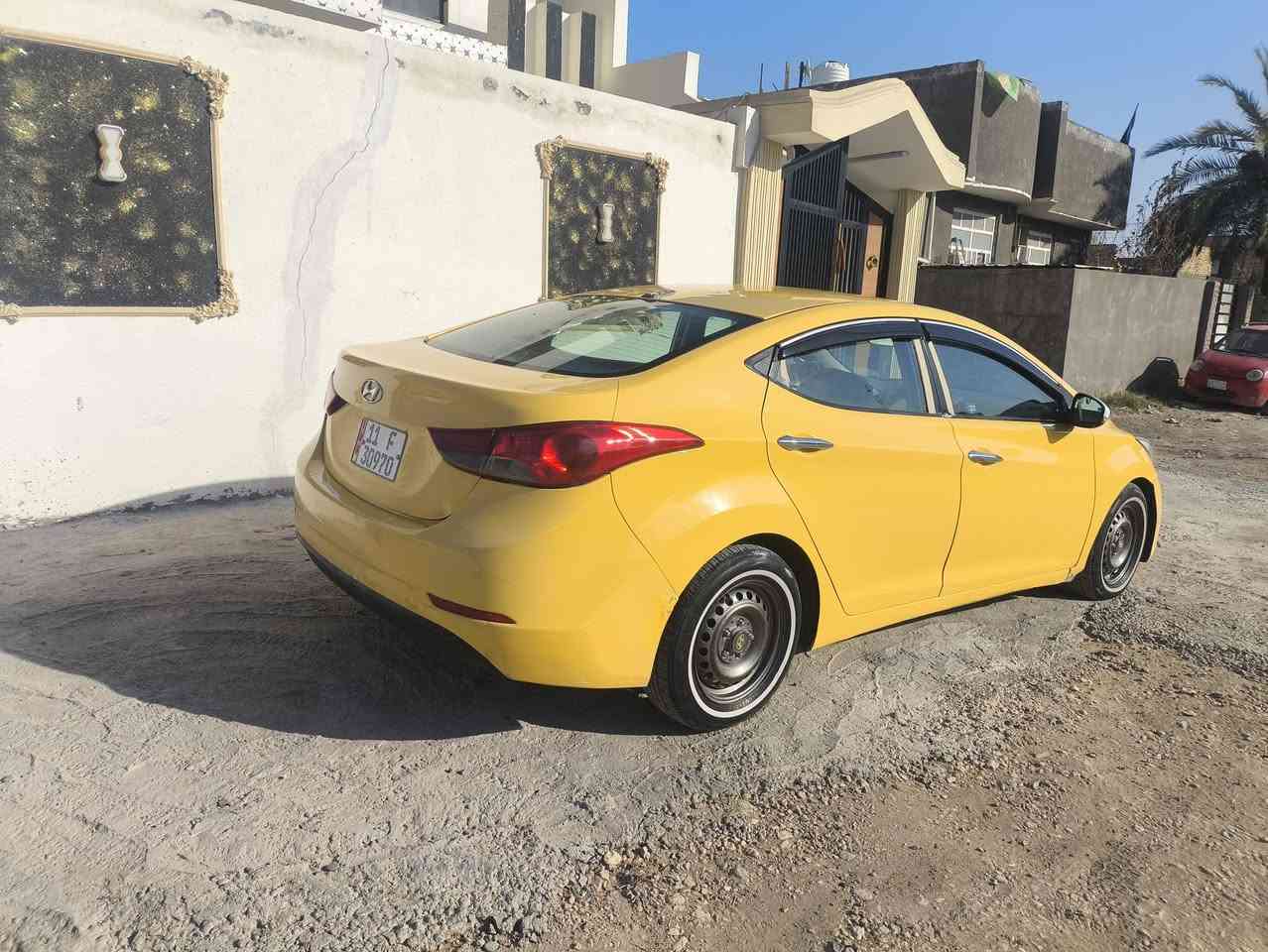 للبيع النترا موديل 2015رقم بغداد الدولي مكينه 2000تخم تاير وحداديه كله جاهزه تبريد ثلج مصفره هيئة سنويه لل27مكانها حله قرب العلويه شريفه بنت الحسن السعر 88اتصل اتصل ***********
