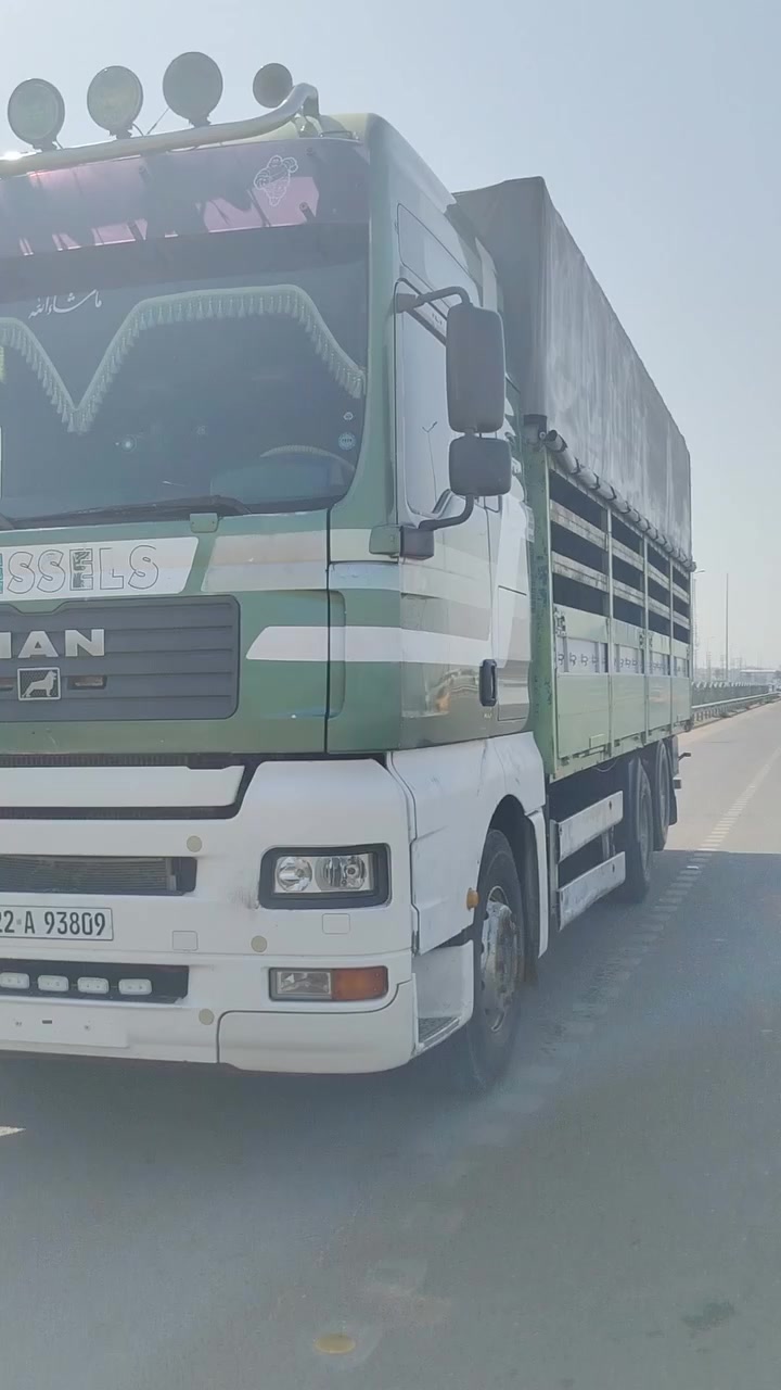 للبيع سياره مان المكان كربلاء فريحه سياره متزوج بلادي سياره حلوه تخبل ومناسبة ***********
