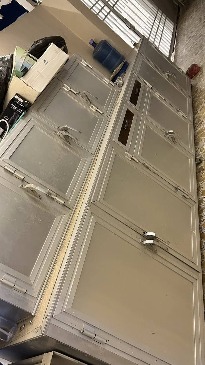 كاونتر ألمنيوم باب الاول كامل هوه وملحق السعر 700 بيه مجال 
مكاني فلوجه


**إذا كنت صاحب هذا الإعلان وتريد حذفه لأي سبب، رجاءا أرسل رسالة إلى الدعم الفني**