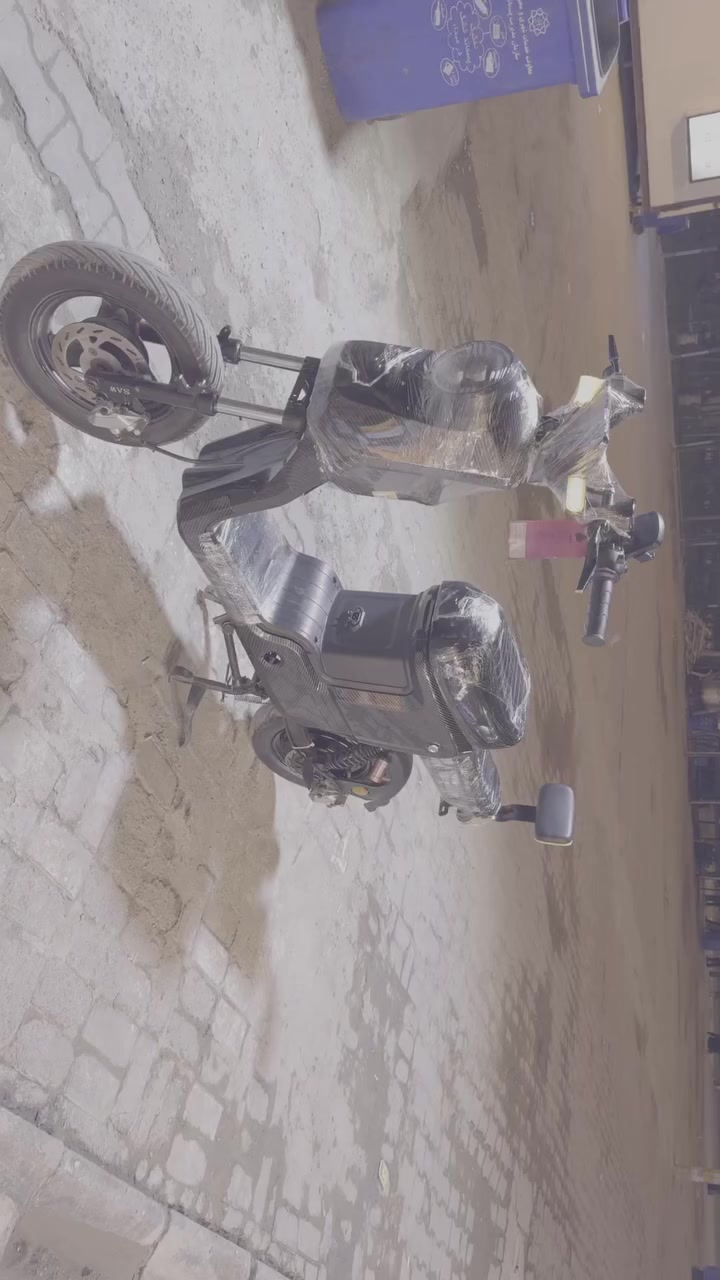 دراجه شحن للبيع  R9 مواصفاتها معروفه مايحتاج سعر خاص او الاتصال رقم *********** دراجه معمره تعمير مظبوط ماناقصها شي
