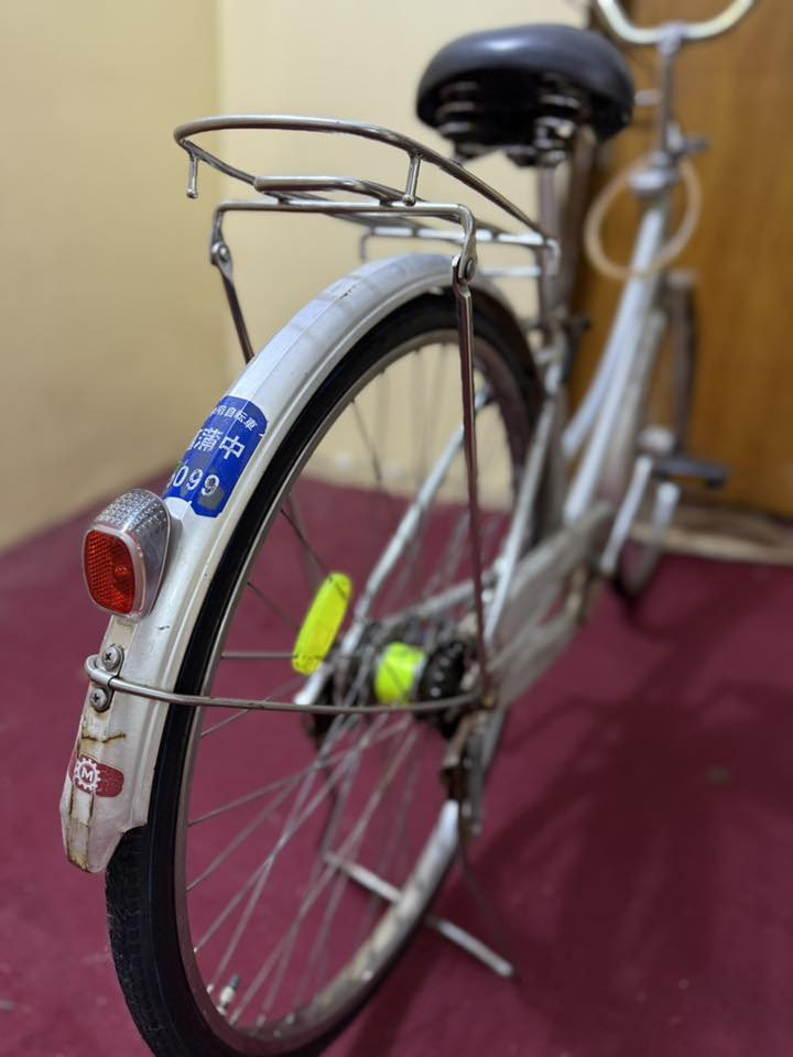 سلام عليكم بايسكل ياباني موديل ٢٠١٣
بايسكل جاهز ماناقصه شي مامصبوغ ابد
الشراي يراسلني واتساب ويدلل
***********
