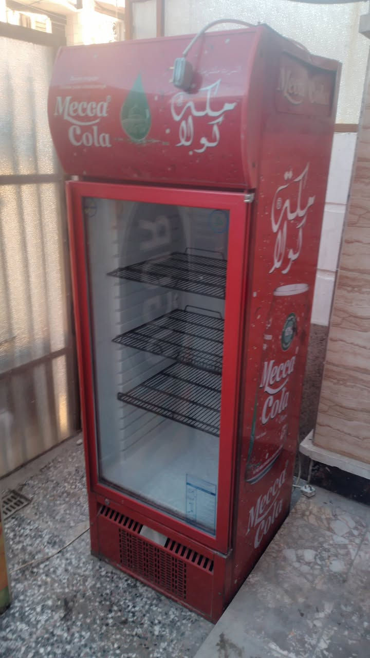 عارضات عمودية عدد ٢
نظيفات جدآ...شرط تبريدهن فووول 
بلاديات مداخلات تصليح 
سعر الوحدة ٢٢٥  الف
بغداد الشعب ***********
الشراي يتصل واتساب او رصيد
