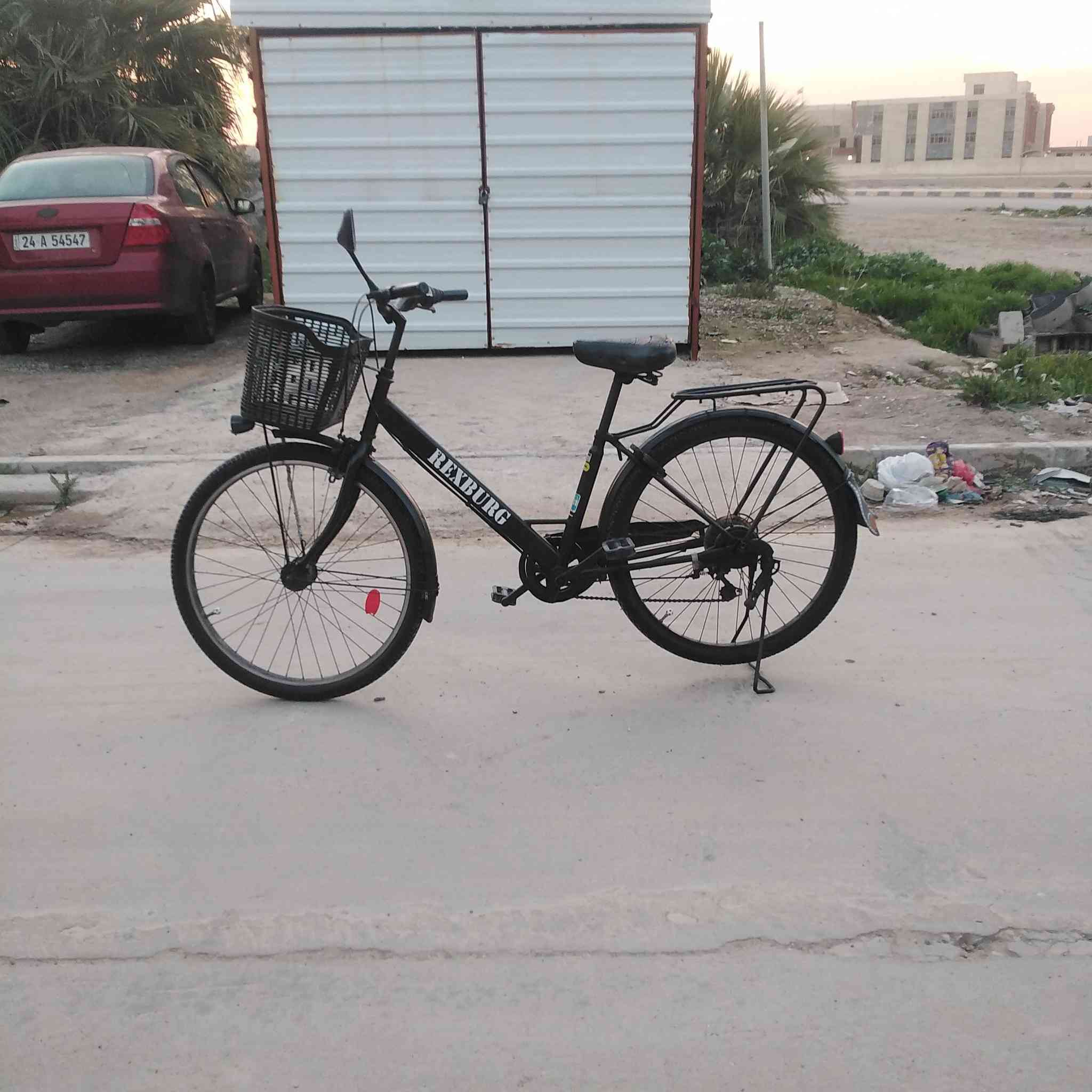 بايسكل ياباني باله موديل حديث گير 5 نمر حجم 26 اخو الجديد تايرات اصلية عريضة حساس ويل زنون شركة مامبدل بي اي شي. 
السعر 140.


**إذا كنت صاحب هذا الإعلان وتريد حذفه لأي سبب، رجاءا أرسل رسالة إلى الدعم الفني**