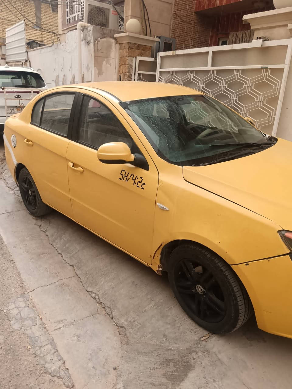 السلام عليكم ورحمة الله
سياره للبيع  او مراوس فاو اولي موديل ١٥ رقم بغداد عليهة هيئة مال ٣ سنوات وغرامة ٥٠ الف ينزلن من السعر السيارة خير من الله شوفة عينكم سعرها 37 وبيهة مجال بسيط

***********

