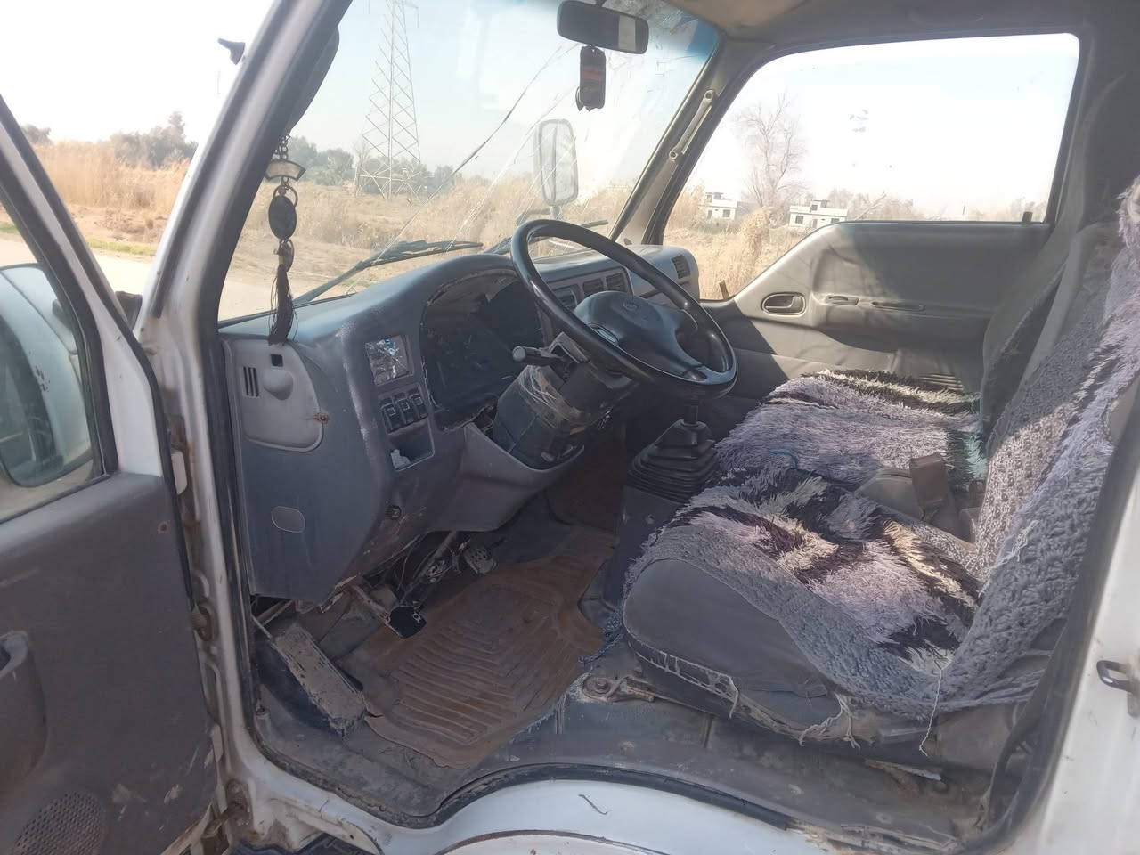 كيه فنتيره موديل ٢٠٠٠ السعر ٤٥ورقه بيه مجال وبسمي السياره خير من الله  رقم الهاتف ***********
