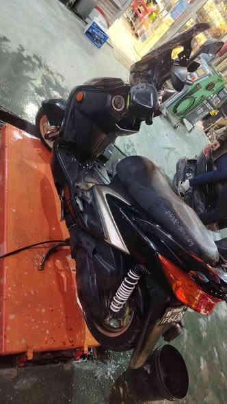 سكنس فحل نوزل دراجه مكفوله خير من الله مسويلها ادامه معدل ١١٥ والدراجه بعدها لوك ماشيه ٦٠ الف ناعمه دهن موتول السعر ٨٥٠ الف 

 بغداد بالبلديات

***********
