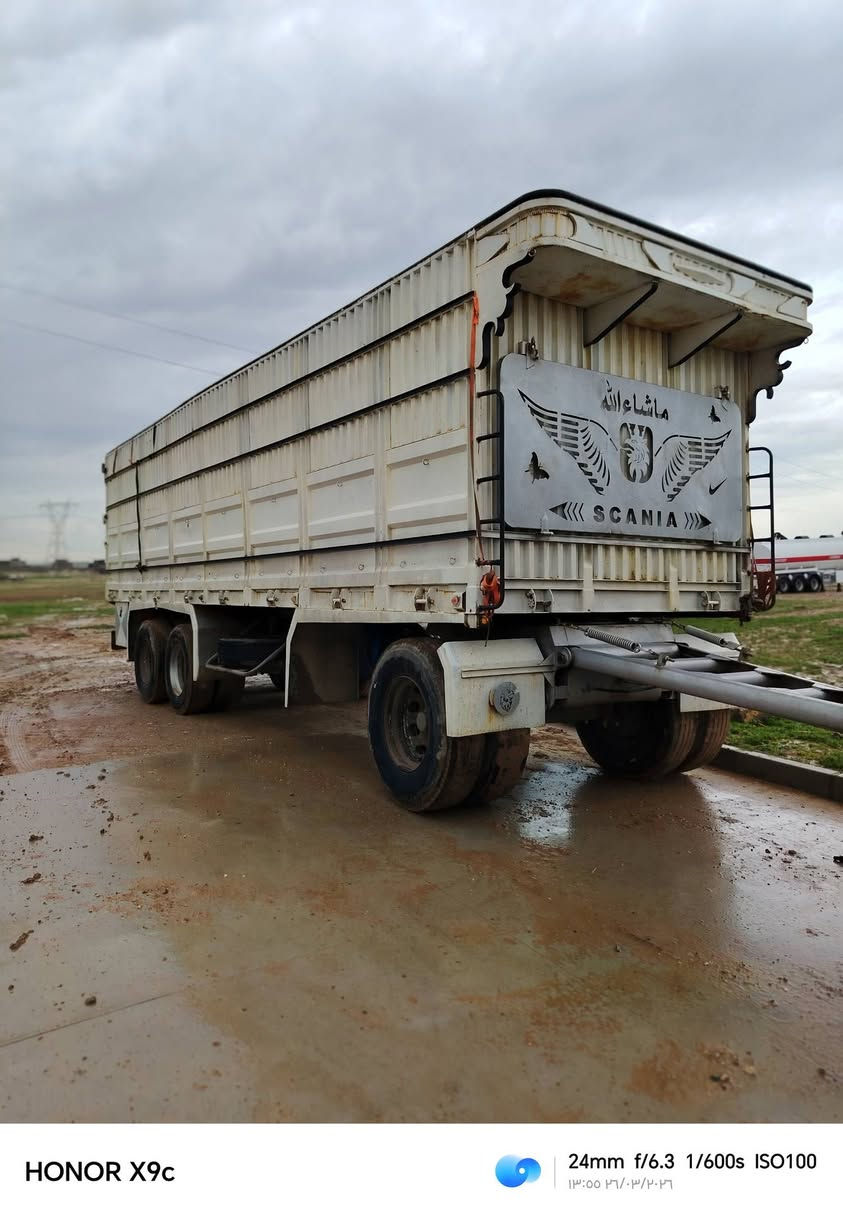 السلام عليكم مقطوره للبيع الطول /8/80 الرتفاع 2متر 
السعر140 والاستفسار رقم ***********/📞***********☎️
