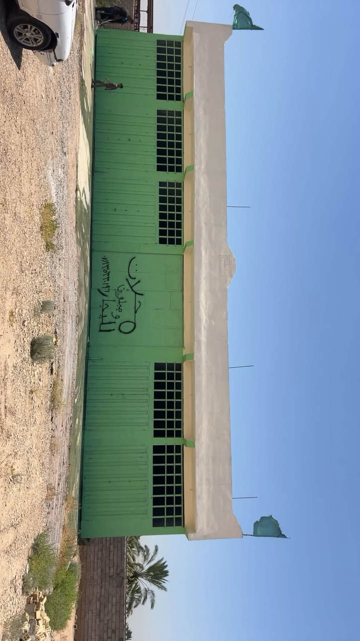 دونم مع خمس محلات وجملون للبيع طابو صرف بصف معمل الغاز مال بيت دعاس ستفسار تصال عله رقم ***********
