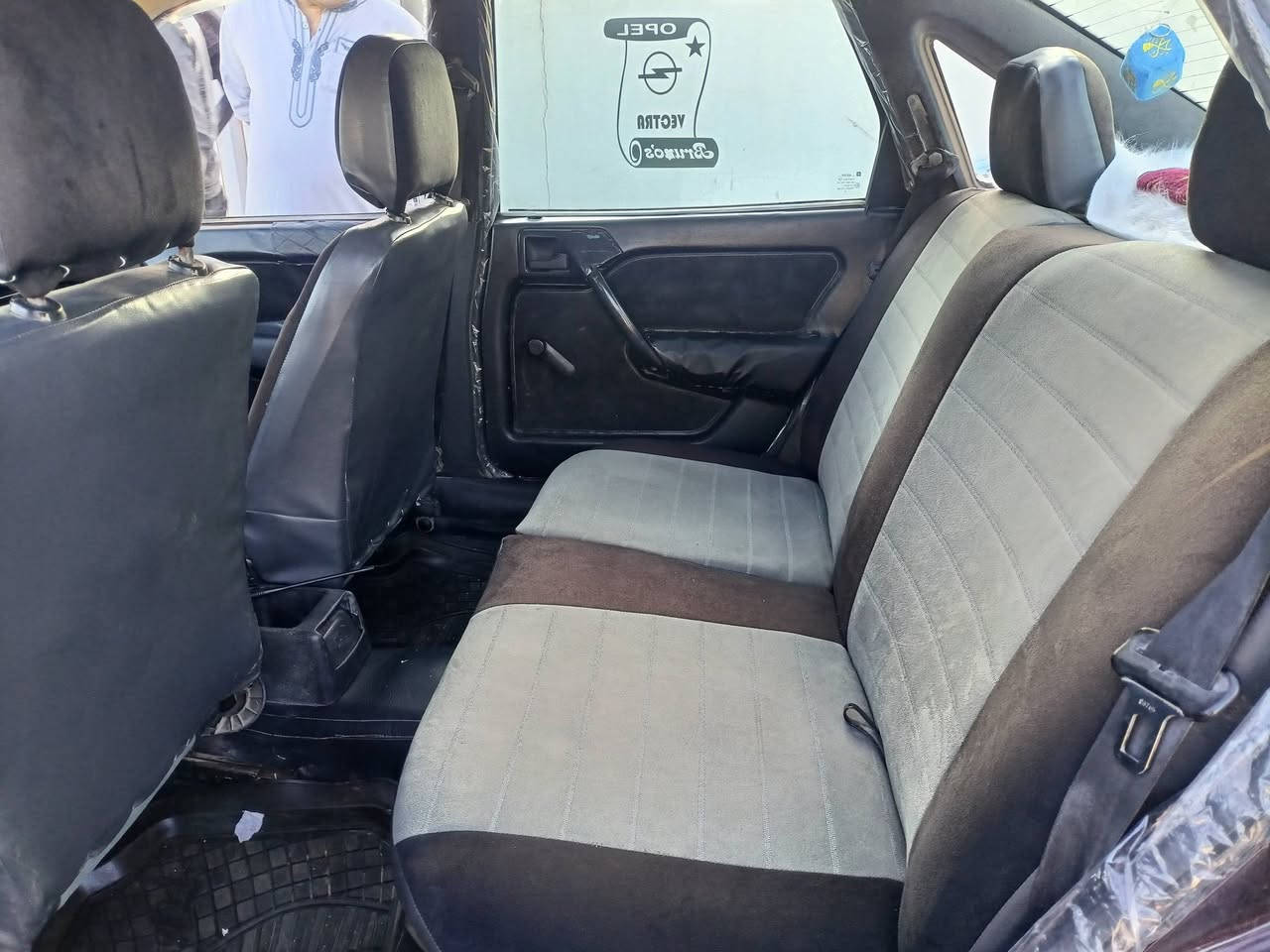 #السعر45
للبيع فكترا موديل 92سلايت حجم 16 سنويه بسمي للغاية2031 وهزه جديده شرط الوكاله والتحويل  طخم جديد طخم تايرات جديد ***********
