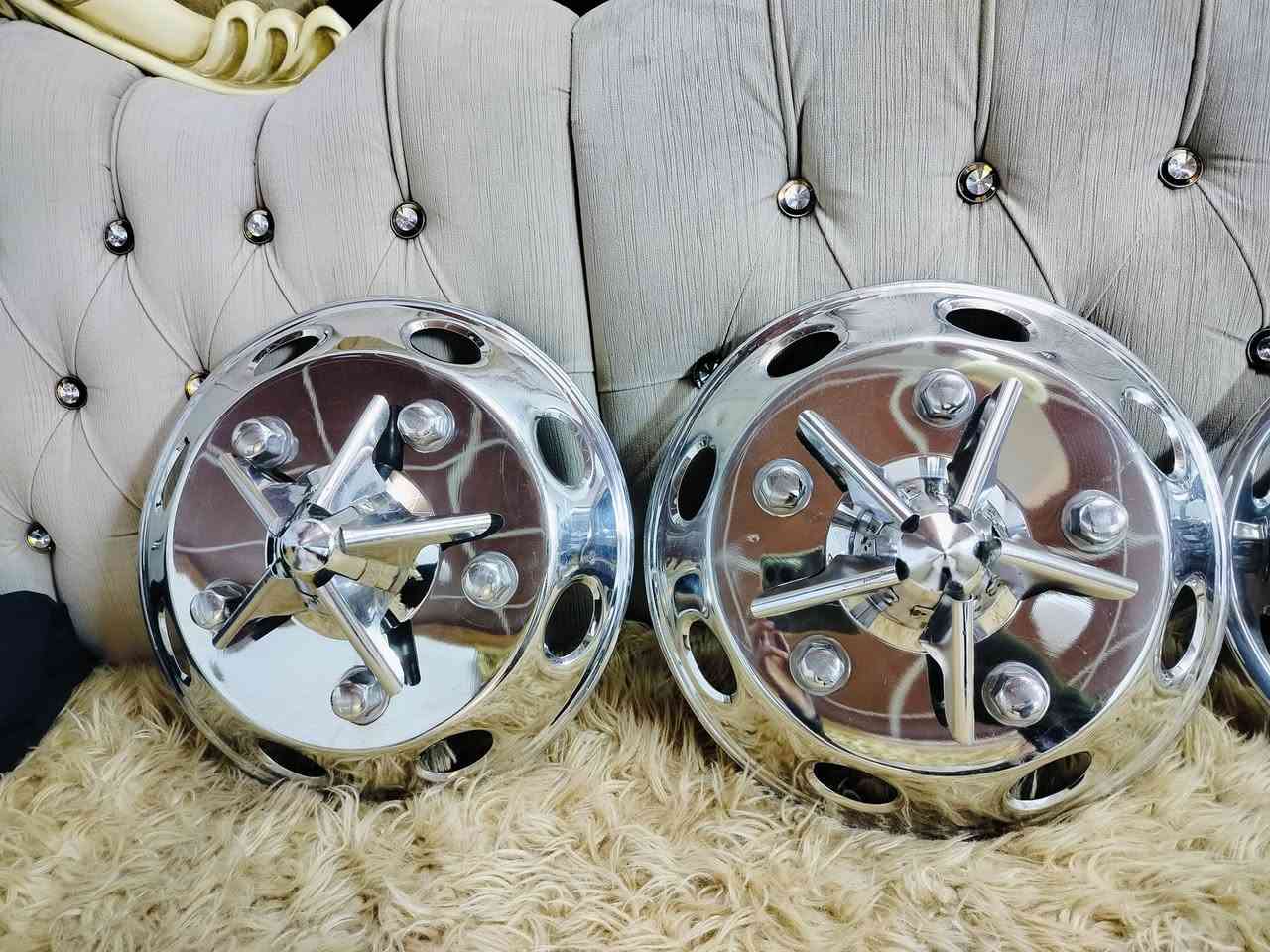 ئەم کاپە بۆفرۆشتن 12بە 14 بۆکیای 2700دەبێ    وەجبەی یەکەمە  زۆر خاوێینە  ئەوەی ویستی لەخزمەت دام  لەهەولێرم  ژەمارە مۆبایل ***********
