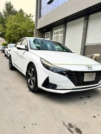 سيارة النترا للبيع .🚗 موديل /2022 خليجي  لون / ابيض  🤍 مواصفات فول 1/1...