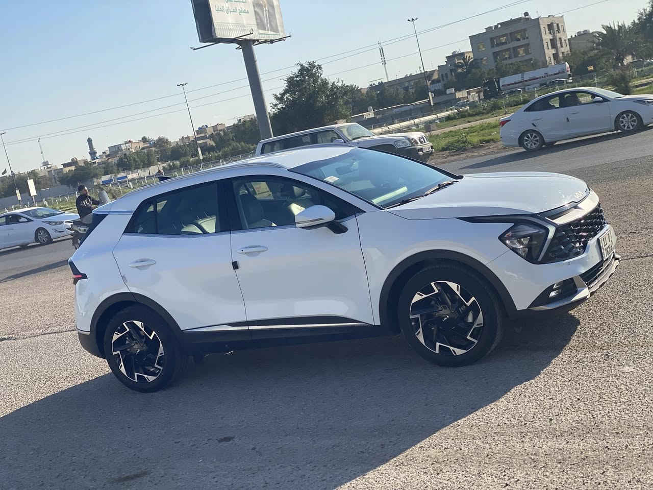 🚗 للبيع: كيا سبورتج 2024
📊 المسافة المقطوعة: 31 كم
🛠️ المحرك: 4 سلندر 2000cc
رقم بغداد مكفولة كفالة عامة
⚙️ المواصفات:
• فول مواصفات عدا فتحة السقف
• بصمة تشغيل + تشغيل عن بعد
• مقاعد أمامية كهرباء مع تدفئة
• شحن تايب C بالكشنات + شحن وايرلس
• شاشة كبيرة
• كاميرا خلفية
للاستفسار 
***********
