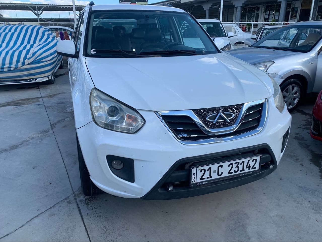 بەناوی خوای گەورەو میهرەبان 
سیارەی بەرز شیری تیگۆ مۆدیل 2014
سیارەکە زۆر زۆر جوان و پاک ماوەتەوە 
یەک پارچە بۆ یاخ بئ ناوگرتن 
بئ مەسرەف 
مواسە فات 
کوشن جلد 
حاسە 
گیڕ ئۆتۆ ماتیک گیڕ سیم مەرخوبی بازار 
تەبرید لەسەر سویچ 
شاشە ئایپات 
بلاجیکتۆر ویل کەپ تایەی تازە 
سیارەکە جوان پاک ماوەتەوە
سەنەوی و رەقەم تازە 
بەشەرتی گیڕ و مەکینەو تحویل و خرامە 
نرخ 68گەلا و کەمیک معامەلە 
*********** واتس ئاب لەسەرە Singapore
