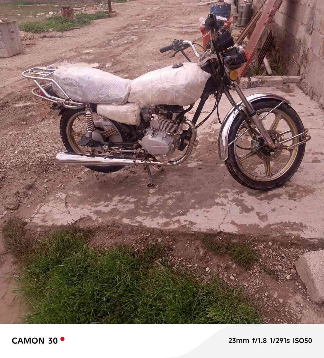 دراجه سيفان للبيع موديل 19 اوراق كامله الشراي  يتصل ع رقم ***********
