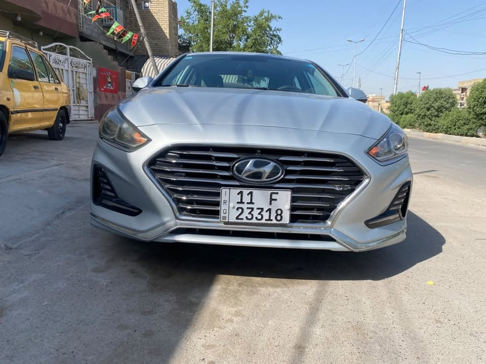 السلام عليكم للبيع
هواندي سوناتا موديل 2019 هايبرد حره رقم بغداد  الجديد تحويل مباشر وارد امريكي حادثها خلفي فقط صور الحادث موجوده بالمنشور 
#مواصفات السياره
شاشه كبيره
كامرا
تحكم ستيرن
ثلاث انظمه قياده
ويل كروم اصلي
ماشيه 114 الف حقيقي
مكينه 2400
السياره جديده وجاهزه كير محرك تبريد 
مكاني بغداد
السعر122 وبيه مجال
للأستفسار اكثر عل الهاتف 
***********
