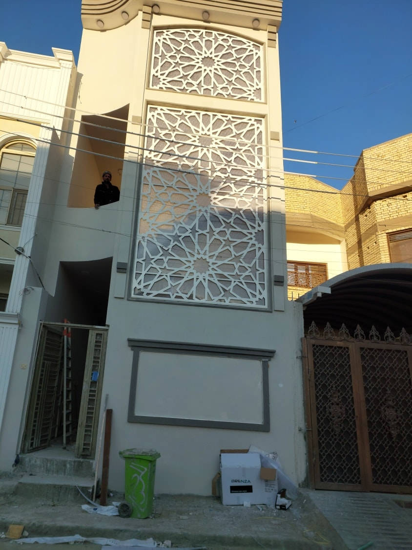 معمل القبله لكافة اعمال حداده بيبان شبابيك محجرات سقايف تغليف واجهات بالكيبون مكاني البصره( القبله ) ***********
