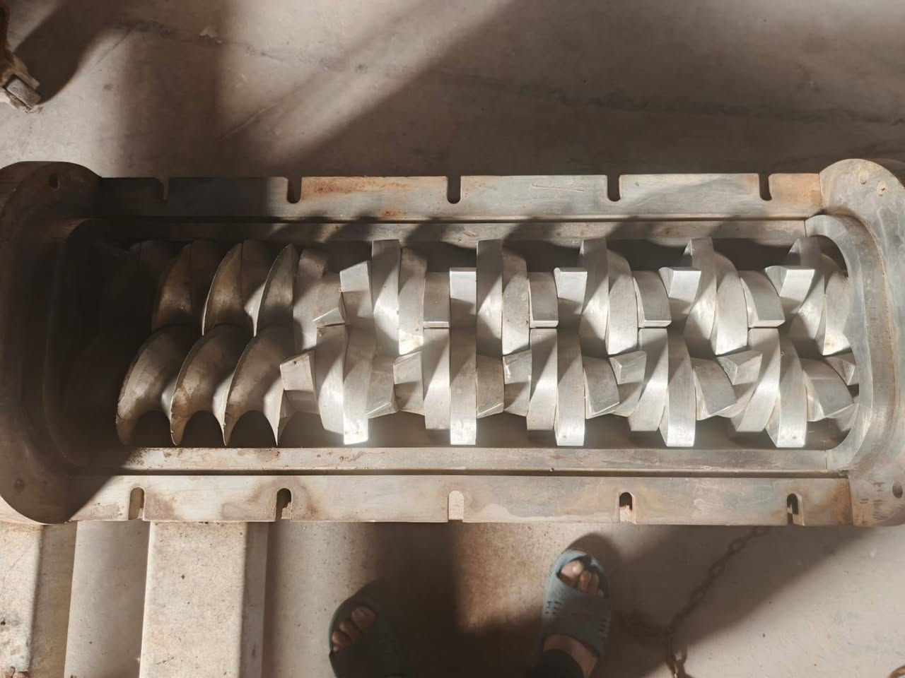 طاحونة لتقطيع المواد الصلبة أو مثرامه  علف يابانية المنشأ أستيل السعر
٣٠٠٠ دولار
هاتف ***********
