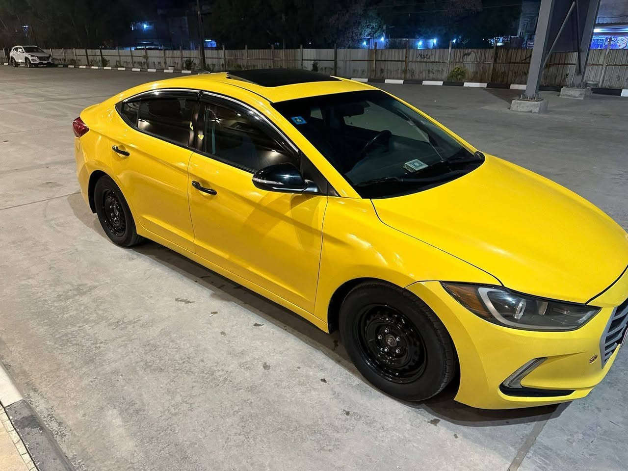 سلام عليكم شباب الانتره ١٨ حادثه جوملغ وبنيد مكينه ٢٠٠٠ دوش تحكم جهتين كير ايتي مكينه مكفولات مكلف بنشر هاذه صاحب السياره السعر ١١٠ مكان حله رقم التلفون*********** اسم صاحب السياره ملتزم عقيل
