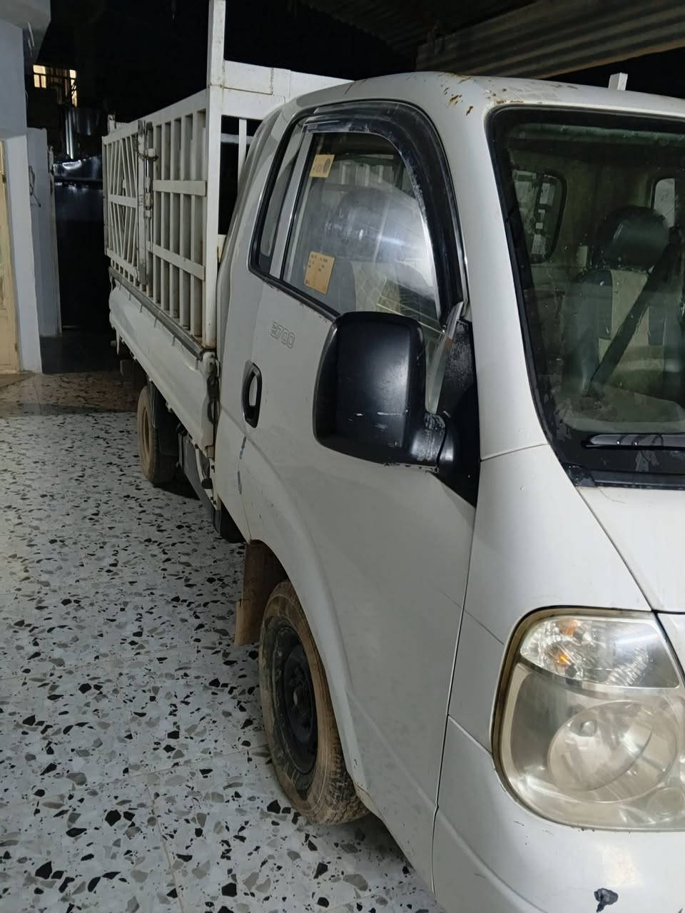 كيه 10رقم سلمانيه نظيفه للبيع محرك فول ومابيها اي ضرر
***********
