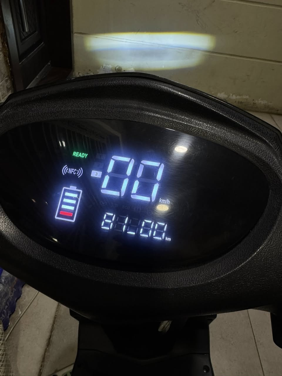 السلام عليكم
دراجة شحن سكنس اصليMTR من مؤيد طياره بأسمي

المواصفات

ملف نحاس 100%حجم 1500

6بطاريات ٢٢ امبير

جهاز انذار مع كارت تشغيل

عقل تحمل عالي لدرجات الحرارة

السرعة الحقيقية 50km

(تقطع بالشحنة الواحدة 40km على السرعه الثالثه)

نضام ال(R) رجوع الى الخلف

نظام تحديد العطل

لايت زينون عالي ناصي

السعر 550 وبيهة مجال بسيط

مكاني الكرخ حي حطين  

الشراي للاستفسار ***********
