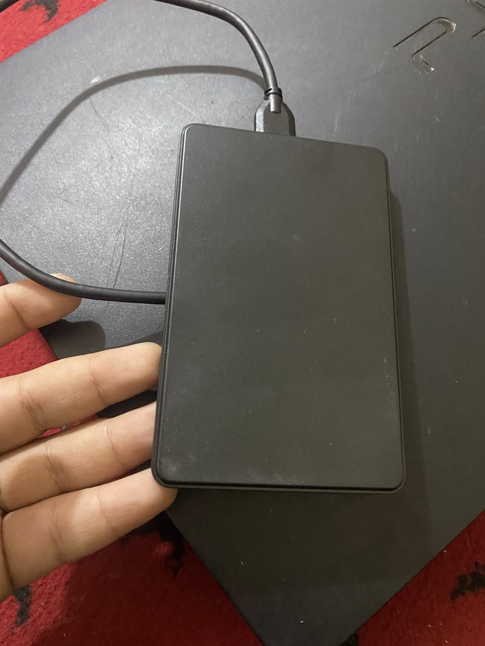 السلام عليكم بلي 3 للبيع ملحقاته: يدة 2 وشاحنة اصلية وهارد العاب يحتوي على 61 لعبة السعر 115 وبي مجال مكاني بغداد مدينة الصدر للتواصل *********** واتساب
