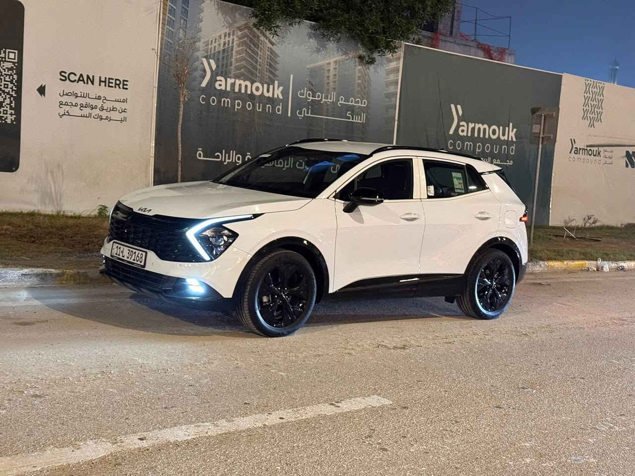 السلام عليكم كيا سبورتج ٢٠٢٥ بلاك ادشن خليجي مكفولة من الصبغ والبارد عدا شخط في الباب عل كد اصبع ورصعه في الجاملغ السيارة بوضع الشركة جديدة جداً ماشية 30 ألف قابل للزيادة رقم بغداد. باسمي مواصفات كشنات جلد لونين اسود وزيتوني كشنات تدفئة ستيرن تدفئة  حساس امامي وحساس خلفي كشنات كهرباء جنطة كهرباء بصمة وتشغيل عن بعد
السعر 225 ورقة وبيهة مجال 

  متوفر واتساب ورصيد ***********
