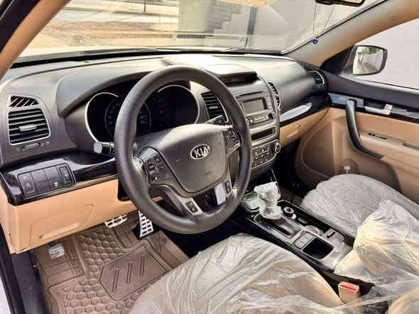 للبيع موديل 2015محرك كير شرط محرك 4سلندر 7راكب بصمه بدون صبغ السعر 159ورقه مجال قليل محرك جي اي شرط مابي شي ماشيه, 171الف خليجي شركه مابي اي نقص ***********واتساب موجود للبيع فقط نقدا
