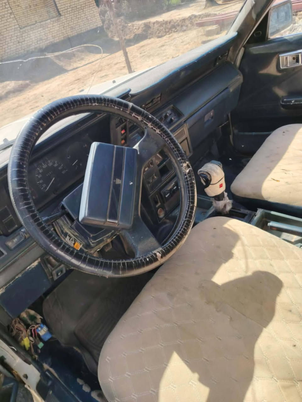 السلام عليكم سياره للبيع سوبر 85
مكينه وكير ثنين ونص شرط 
رقم صدامي مالك بسماوه مثنى سعر26وبيهه مجال
ما متواجد بالفيس رقم الهاتف‏‪***********‬‏
