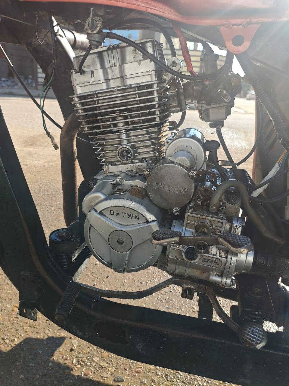 سلام عليكم ستوته دايوان فحل موديل 17 اوراق موجوده 
ستوته شواصي لا معوجه لا بيها شي مكينه نضيفه شغل وطلع وين مي عجبك سعر 850او بيها مجال رقم تلفون ***********عنوان بغداد السيديه حي التراث
