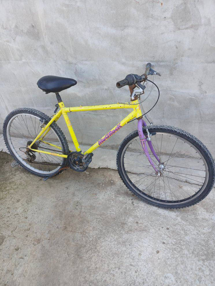 بايسكلات للبيع شلعة وحدة
قيم واخذ مكاني حي سومر


**إذا كنت صاحب هذا الإعلان وتريد حذفه لأي سبب، رجاءا أرسل رسالة إلى الدعم الفني**