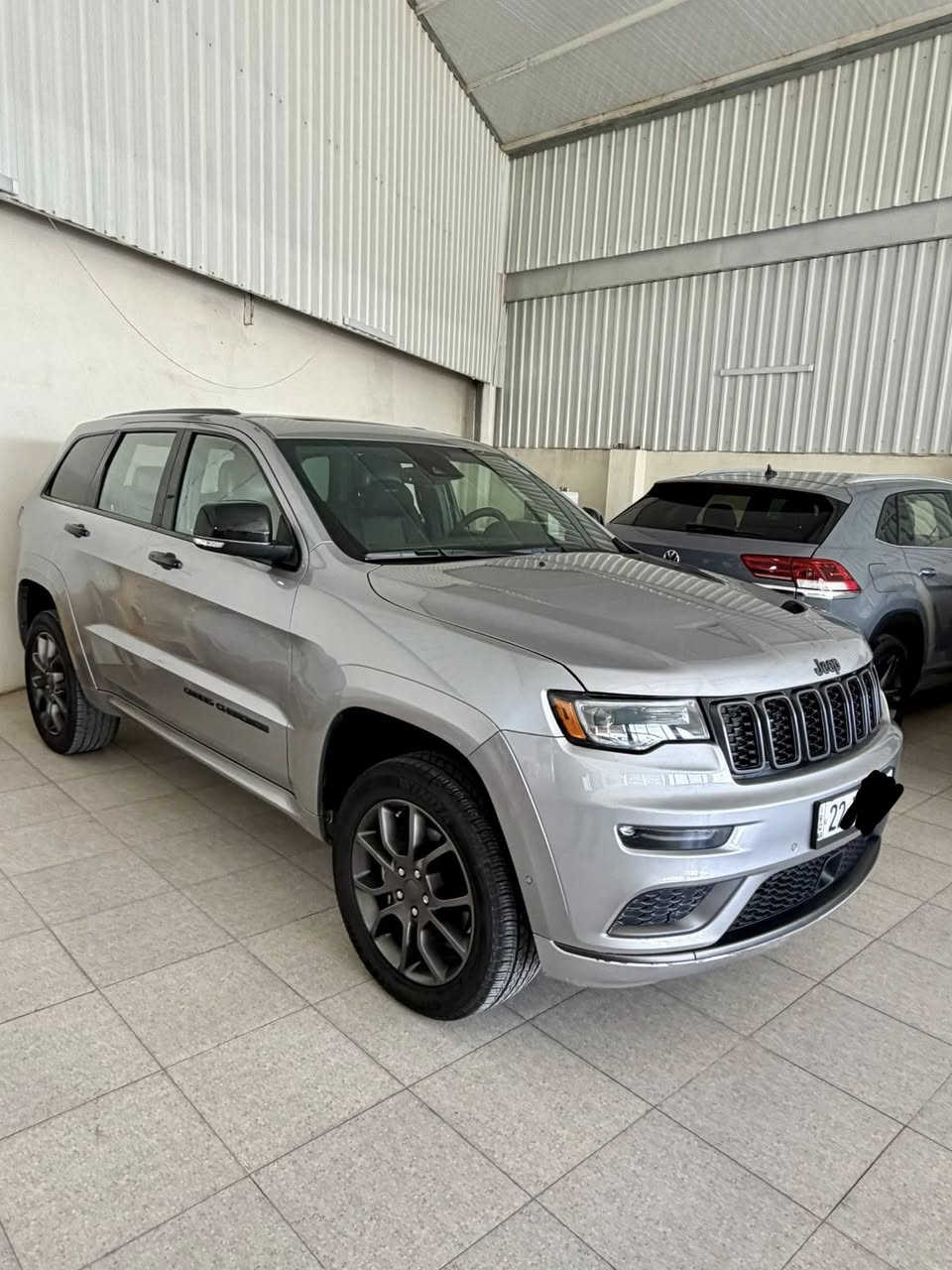 سلام عليكم ورحمة الله وبركاته من رخصة الإدمن 
جيب s موديل 21  كفاله عامه من كل شى تغليف بجم بيبيف ماشيه 44 ميل  رادار امامي جكات بنرامه سياره كامله مواصفات اعله فئه  مكان رمادي سعر 340 بي مجال  قليل  شراي يتصل ***********
