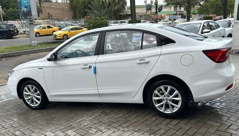 عررض خااص والكمية محدودة ❗️ ❗️وبسعر مناسب جدا ً

توفرت  مجموعة سيارات 🚘 MG5 موديل 2025 
خاضعة لضمان الشركة 6 سنوات 
‏‎(((بدون لوحااااات )))
‏‎المحرك 1500 تنفس طبيعي 
‏‎كير اوتماتيك 
‏‎شاشة carply
‏‎تحكم ستيرن جهتين
‏‎مثبت سرعة
‏‎ايرباك عدد 2
‏‎اشاير بالمري
‏‎ ترحيب
‏‎حساس اطارات 
‏‎ويل كب
‏‎عداد المسافة: صفر كيلومتر
‏‎وباقي المواصفات المعروفة
استلام مباشر 

❗️ مع وجود جوائز  نقدية قيمة بانتظارك سارع بالحجز وأربح 
الجوائز مع MG❗️ 

للتواصل 📱 *********** 
‏‎متوفر واتساب + اتصال بغداد, العراق
