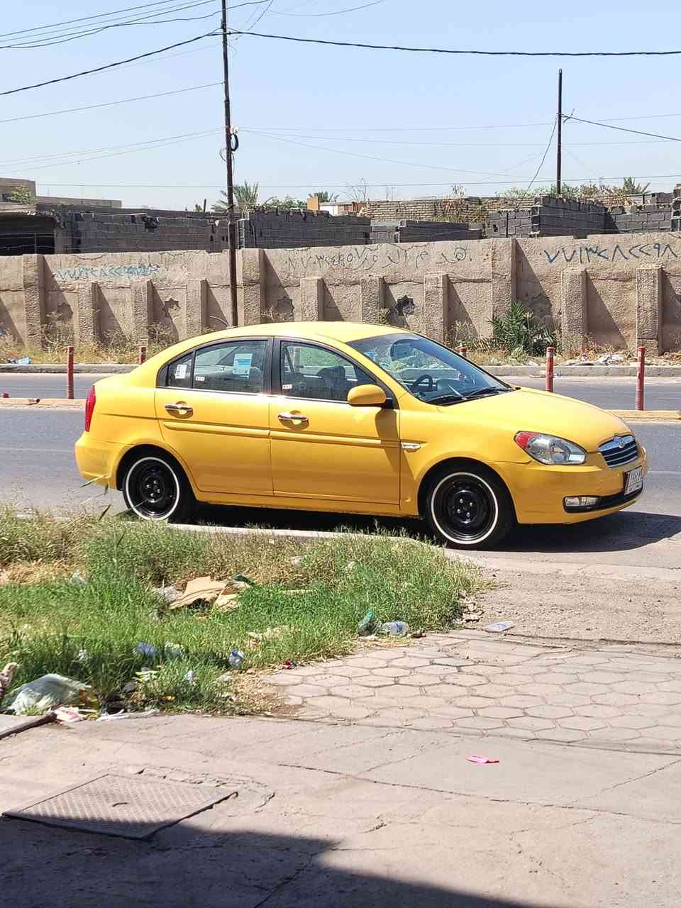 يالله السلام عليكم سياره اكسنت  مديل 10 وارد امريكه حادثه دعاميه بمريكه بلعراق جاملغ فقظ سياره نضيفه حيل دوشمه جديده  تخم تاير مكينه شي قليق تنقص صدر جديد كير مكفول مكاني بغداد. الزعفرانيه رقمي ***********
