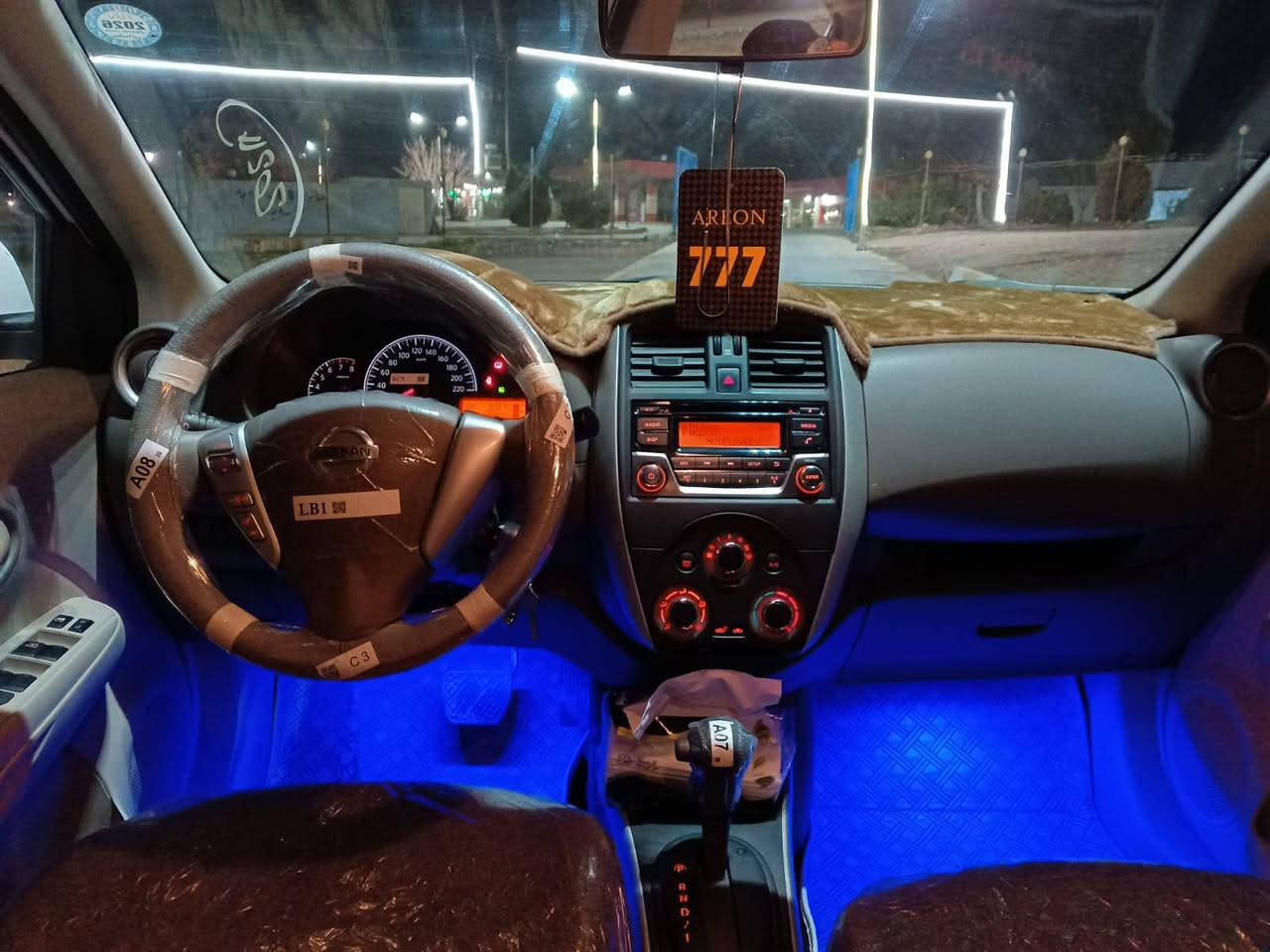 نیسان سەنی لاکشمیبای 2021 هندی فوول مواسەفات 
65 هەزار کیلۆمەتر ڕۆشتوە 
چوار جام کارەبا 
5ویل کەپ بیلادی تەبرید مەرکەزی 
دەسک نیکل حاسەی دواوە 
2سویچی بیلادی گاعی بیلادیشی دەرنەکراوە 
هەموو گیانی لەسەر دەقی شەریکە ماوەتەوە 
سەنەوی و ڕەقەمی تازەیە بۆیاخ 1پەڵەی بچوک PDRبەسنوقەکەیەتی هیچی تر دەعامیشی بۆیاخ نییە

سـعـر : لە کۆمێنت داوابکە ڕاستەوخۆ بۆت دێت 📥 

گێر و مەکیەنەی بەشەرت 
هیچ کێشەیەکی تێدا نییە 

ژمارەی خاوەنەکەی 
***********
وەتسئاپ
