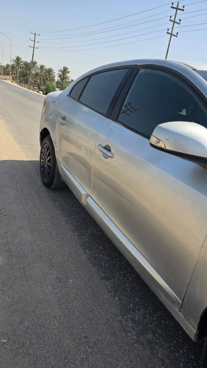 سلام عليكم رينو فلونس موديل 2012  كوري سياره رقم اربيل سنويه ساقطه باسم شركه تريد تحويل تريد وكاله سياره جاهزه من مكينه كير خير من الله حداديه جديده تخم تاير جديد  سياره جاهزه مابيها كل نقص بس بيها فقط جراد بسيط بلبنيد والقماره سياره مكفوله قماره شواصي تكم السعر 40وبيها مجال بسيط مكان السياره الديوانية  رقم ***********
