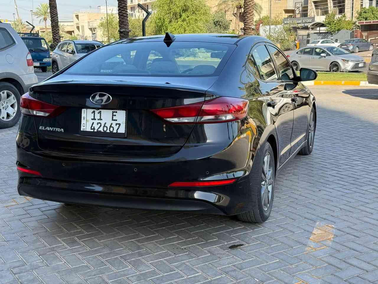 السلام عليكم
النترا 2018
ماشيه 60 الف 
حادثها بنيد فقط ايرباك ستيرن فقط سياره جاهزه بدون نقص 
مواصفات 
شاشه 
كأمره 
رادار 
تحكم ستيرن 
محرك 2000 دوش 
مكانها بغداد حي الجهاد 
السعر 120 
للاستفسار 
***********
