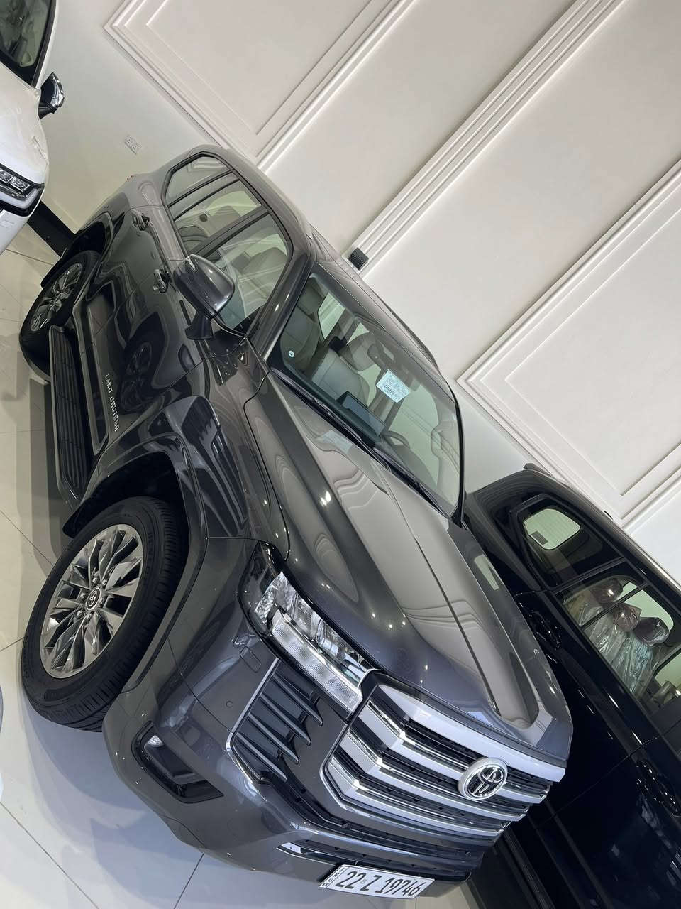 لاندكروز 2024 مواصفات GXR تنفس طبيعي وكالة SAS سياره اخت الزيروو ماشيه ألف السعر 710 وبيها مجال للشراي 
*********** - *********** عنواني البصرة
