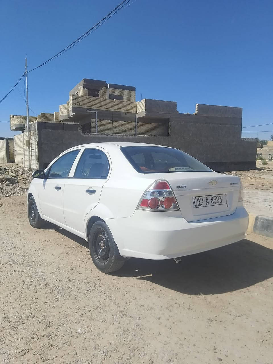 السلام عليكم للبيع افيو موديل ٢٠١١ جاهزة ع‏‪0781 597 6324‬‏
