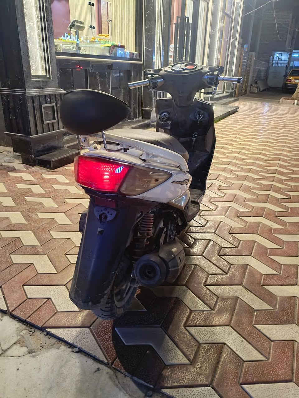 دراجة سكنس فحل دراجة مكفولة مكينة الدراجة كهربائيات شغاله كلشي شغال رون دشبول عوزها فقط القبق الهوائي سعر دراجة 700 وبيها مجال لأستفسار راسل واتساب ***********
