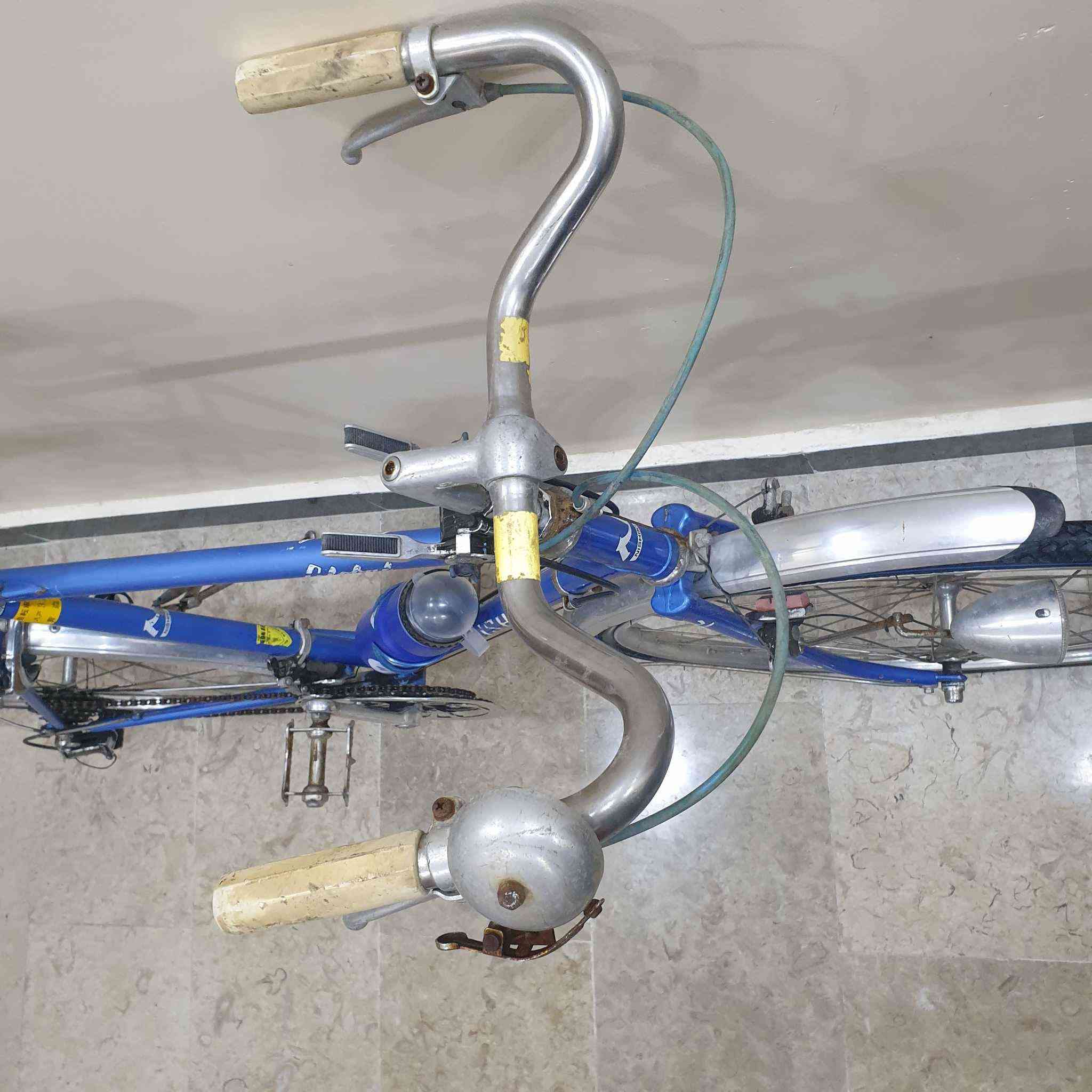 بأسكل رياضي يأباني ماركة نشياكي 
حجم 26
كله شغال كير تخفيف تثكيل 
تقص بس قفل 
يتحمل مسافات بعيده 
ويتحمل وزن 120

وبريك الكدام موجود وايره
نظيف ما مستخدم ووهاي اشتريته وما استخدمته 
100وبي مجال 
مكلفني 140
***********
