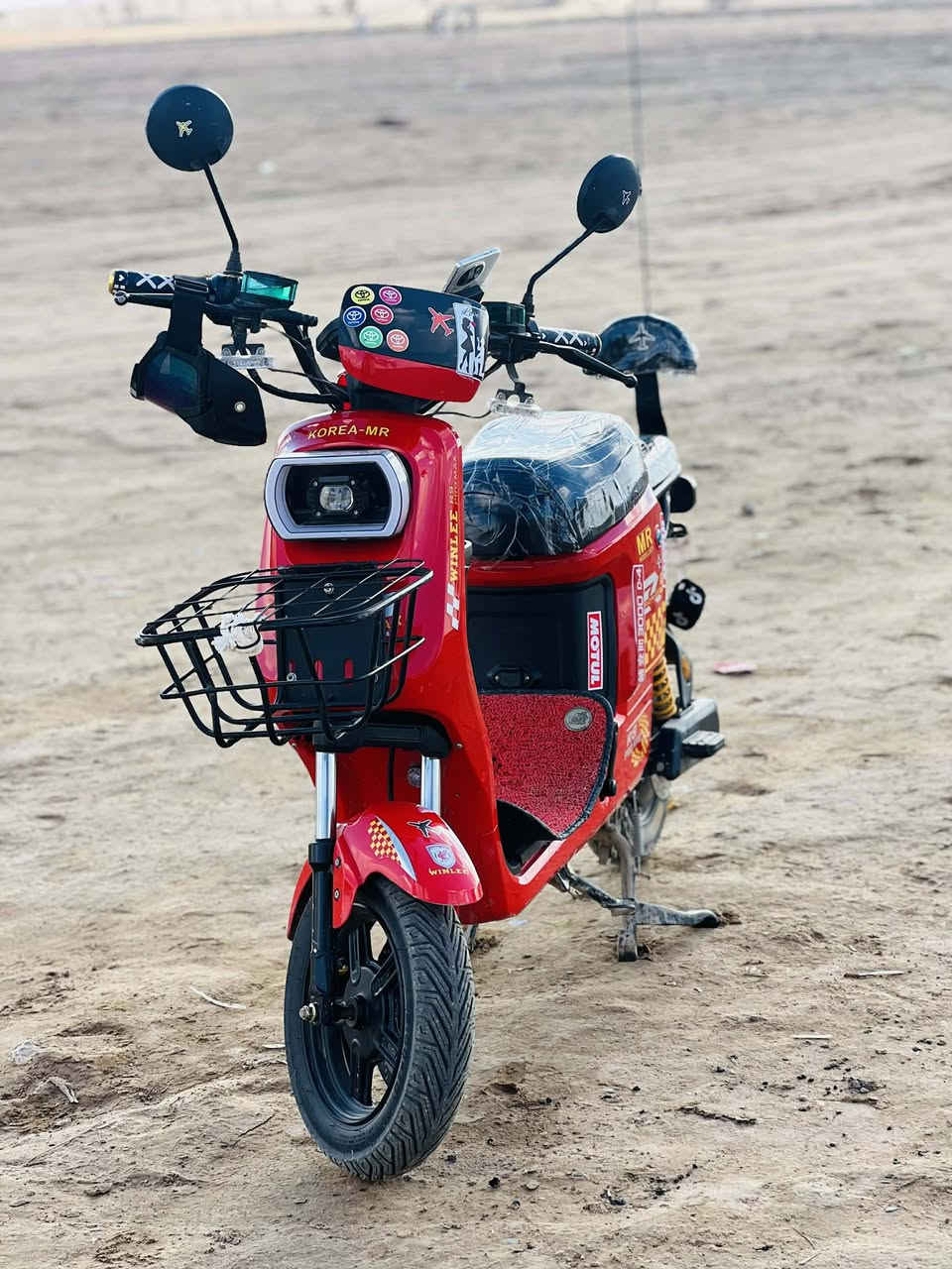 سلام عليكم للبيع موطور شحن R9  برو ماكس بطارية 32امبير سرعه 109و 4نمر نضافه فولل مستخدم شهر ونص السعر 550بي مجال شي قليل رقم الهاتف ***********... المكان الشرقاط قريه شكرأ
