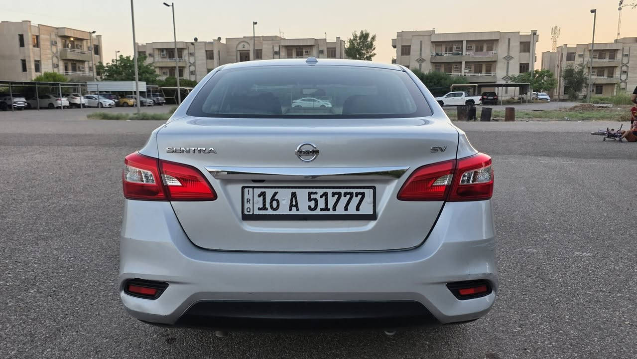 نيسان سنترا  2019 وارد ضررها ب امريكا  سطحي بالعراق بيها جاملغ جهة السائق وراشين ربع الباب وياه كير ومكينة ع فحص  تبريد جديد منظومة كاملة فريز وراديتر وكمريسر حدادية جيدة كاملة ان شاءالله السيارة ومعروفة مواصفات ،sv السنوية جديدة ب اسمي السيارة 
*********** 
السعر 84 وماكو انسب من هالسعر
