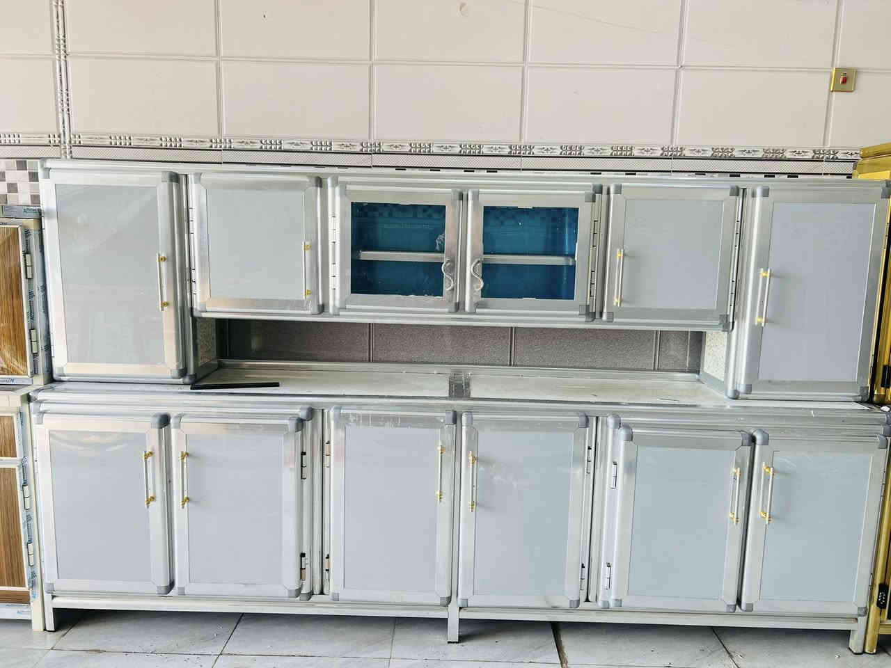 سلام عليكم كاونترات مستخدم نضيف مكاني الرميثه للتواصل ‭0780 751 2911‬
